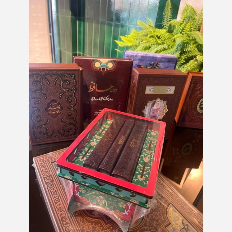 دیوان حافظ نفیس/مدل گاری / جعبه دار چوبی /مناسب هدیه و فال